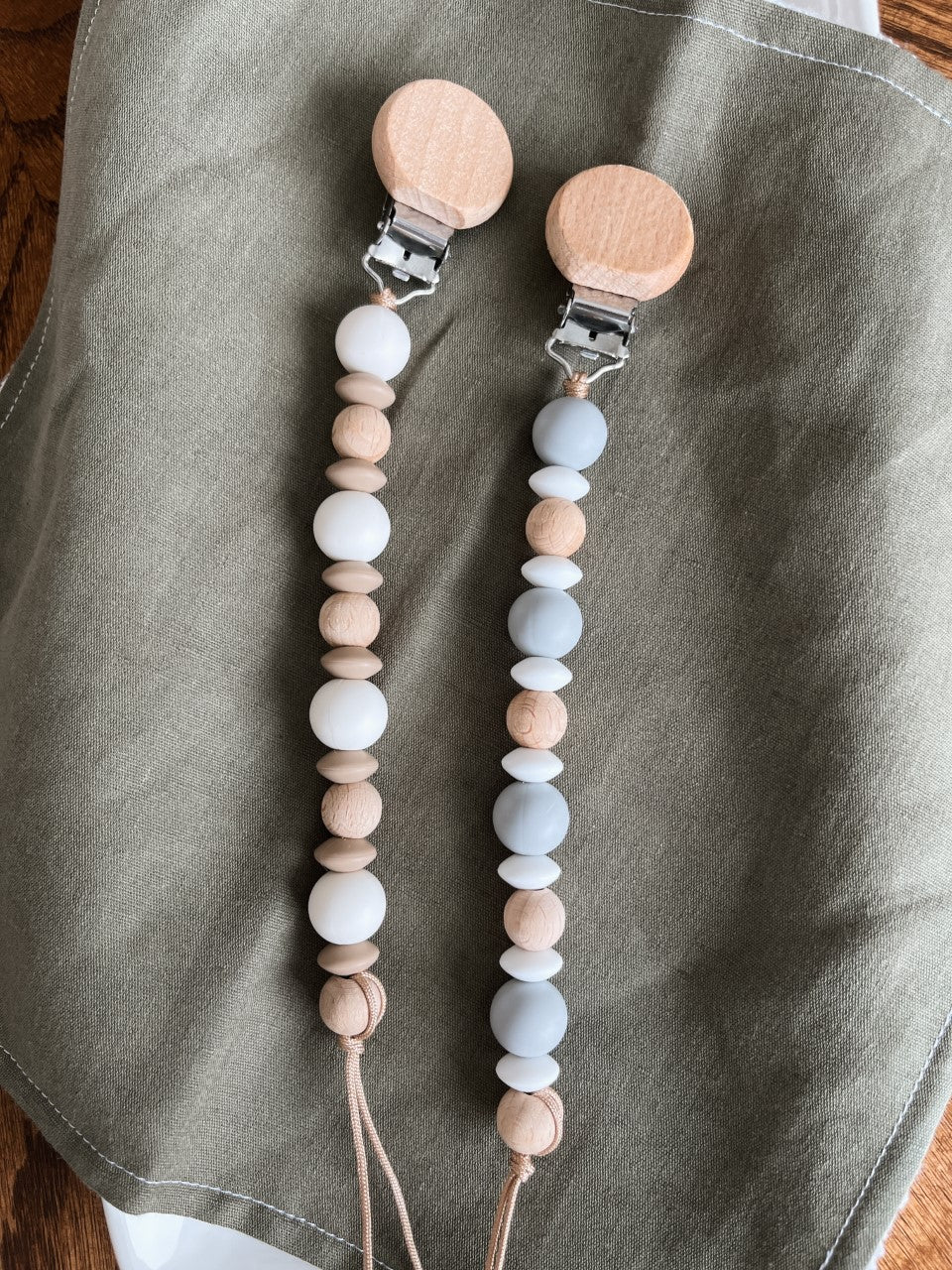 Pacifier Clip | Jaxon (3 colors)