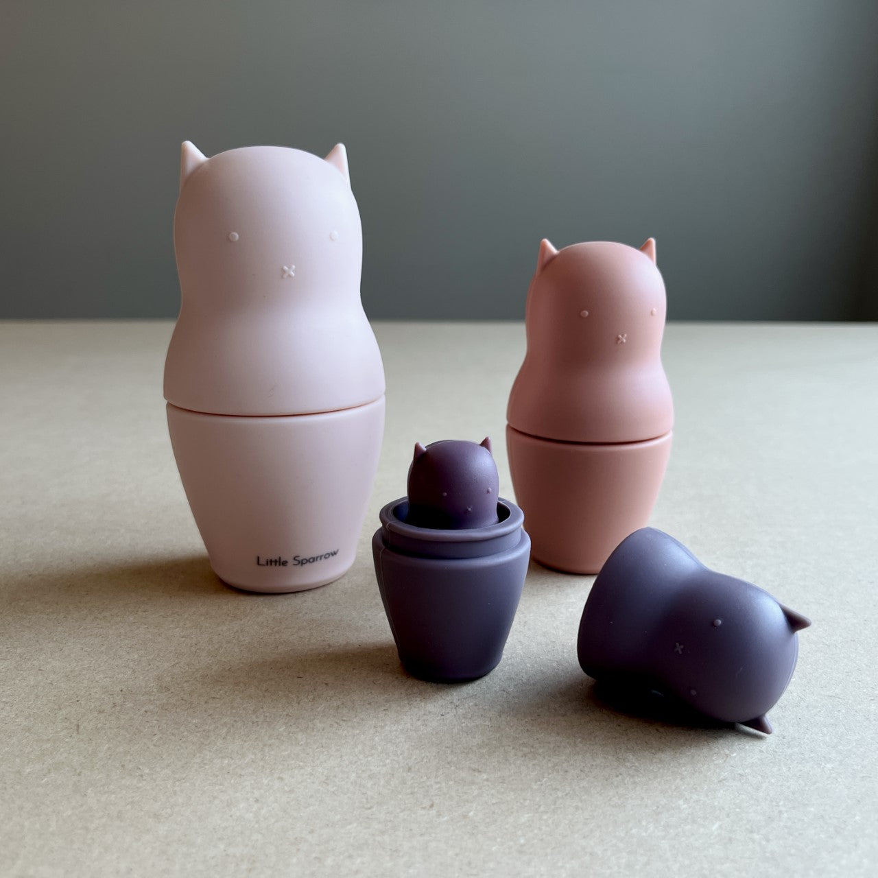 Stacker | Nesting Cat – Little Sparrow